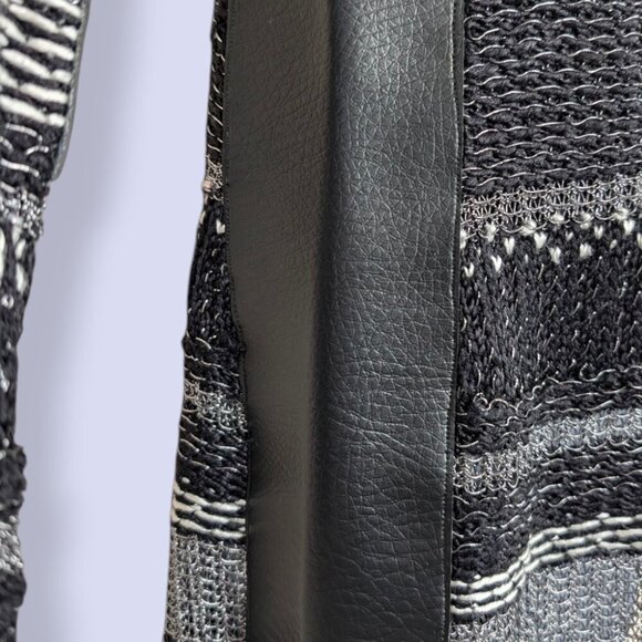 Oscar de la Renta Metallic Striped Button Cardigan - Picture 6 of 9